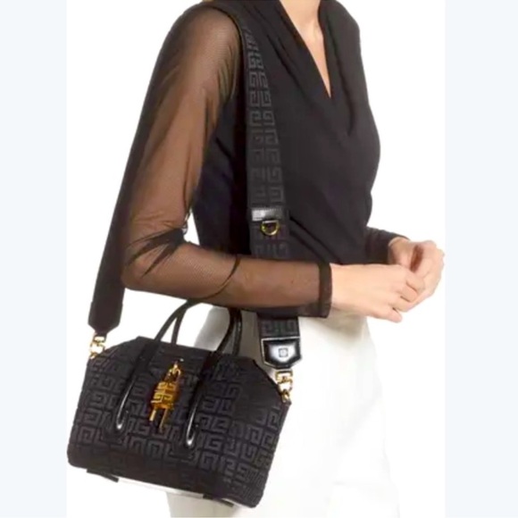 Givenchy Mini Antigona Lock Bag - Picture 3 of 7